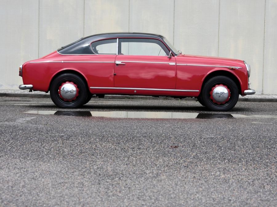 Lancia Aurelia Coupe 1954 года  (фото 5 из 8)